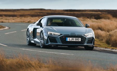 2019 Audi R8 V10 Coupe Performance quattro (UK-Spec) Front Wallpapers 450x275 (119)