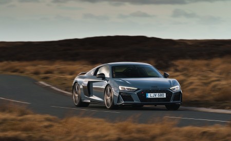 2019 Audi R8 V10 Coupe Performance quattro (UK-Spec) Front Wallpapers 450x275 (109)