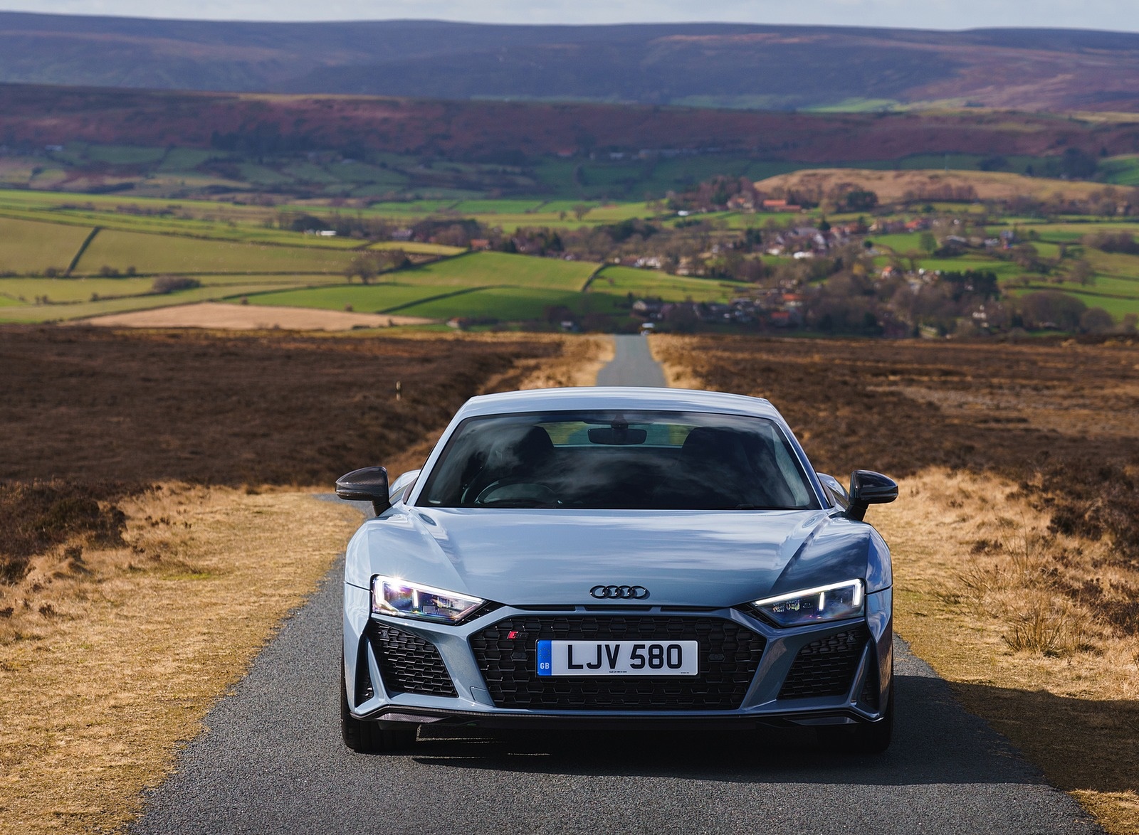 2019 Audi R8 V10 Coupe Performance quattro (UK-Spec) Front Wallpapers #136 of 199