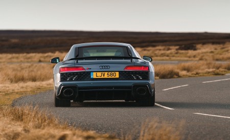 2019 Audi R8 V10 Coupe Performance quattro (UK-Spec) Rear Wallpapers 450x275 (125)
