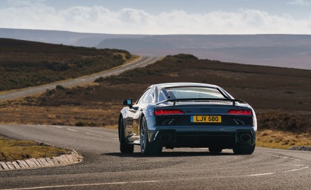 2019 Audi R8 V10 Coupe Performance quattro (UK-Spec) Rear Wallpapers 450x275 (112)