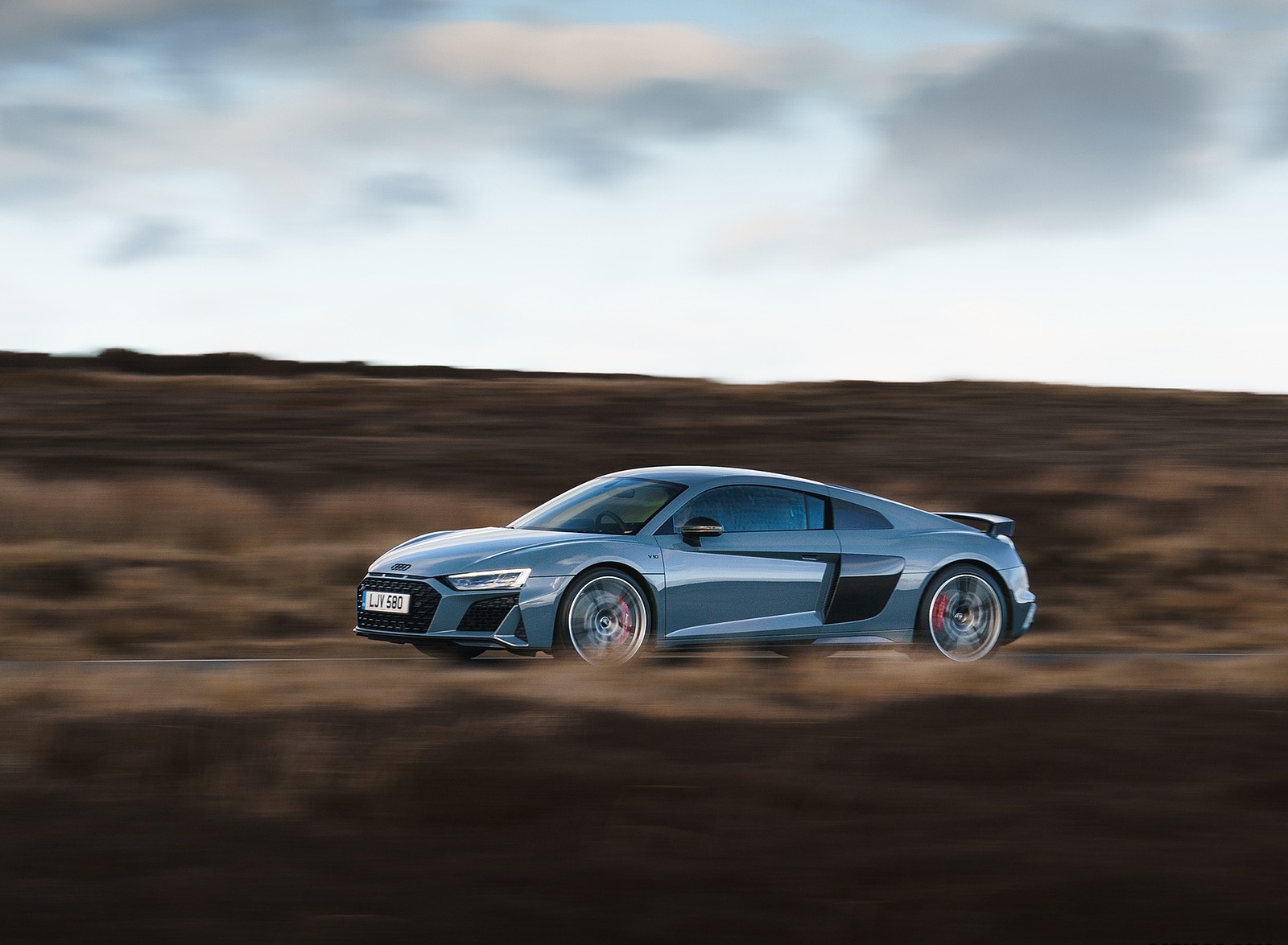2019 Audi R8 V10 Coupe Performance quattro (UK-Spec) Side Wallpapers #116 of 199