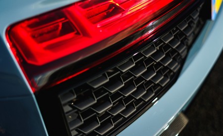 2019 Audi R8 V10 Coupe Performance quattro (UK-Spec) Tail Light Wallpapers 450x275 (172)