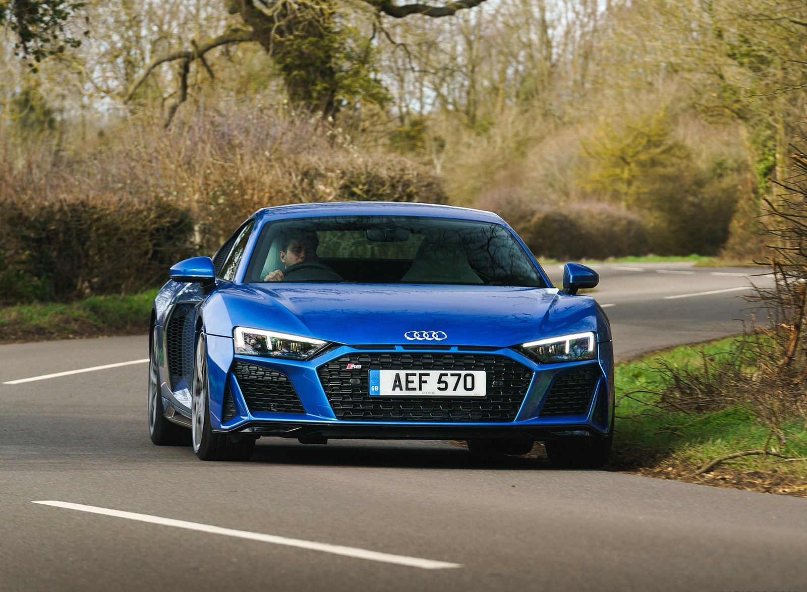 2019 Audi R8 V10 Coupe quattro (UK-Spec) Front Wallpapers #17 of 199