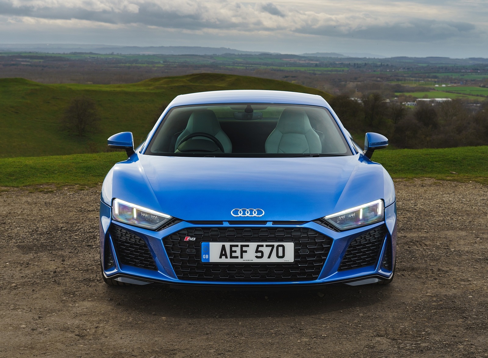 2019 Audi R8 V10 Coupe quattro (UK-Spec) Front Wallpapers #32 of 199