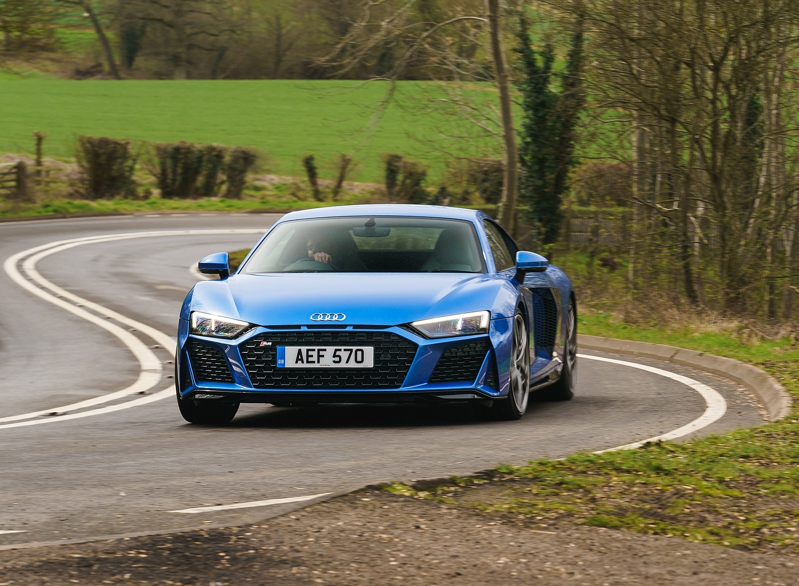 2019 Audi R8 V10 Coupe quattro (UK-Spec) Front Wallpapers (1)