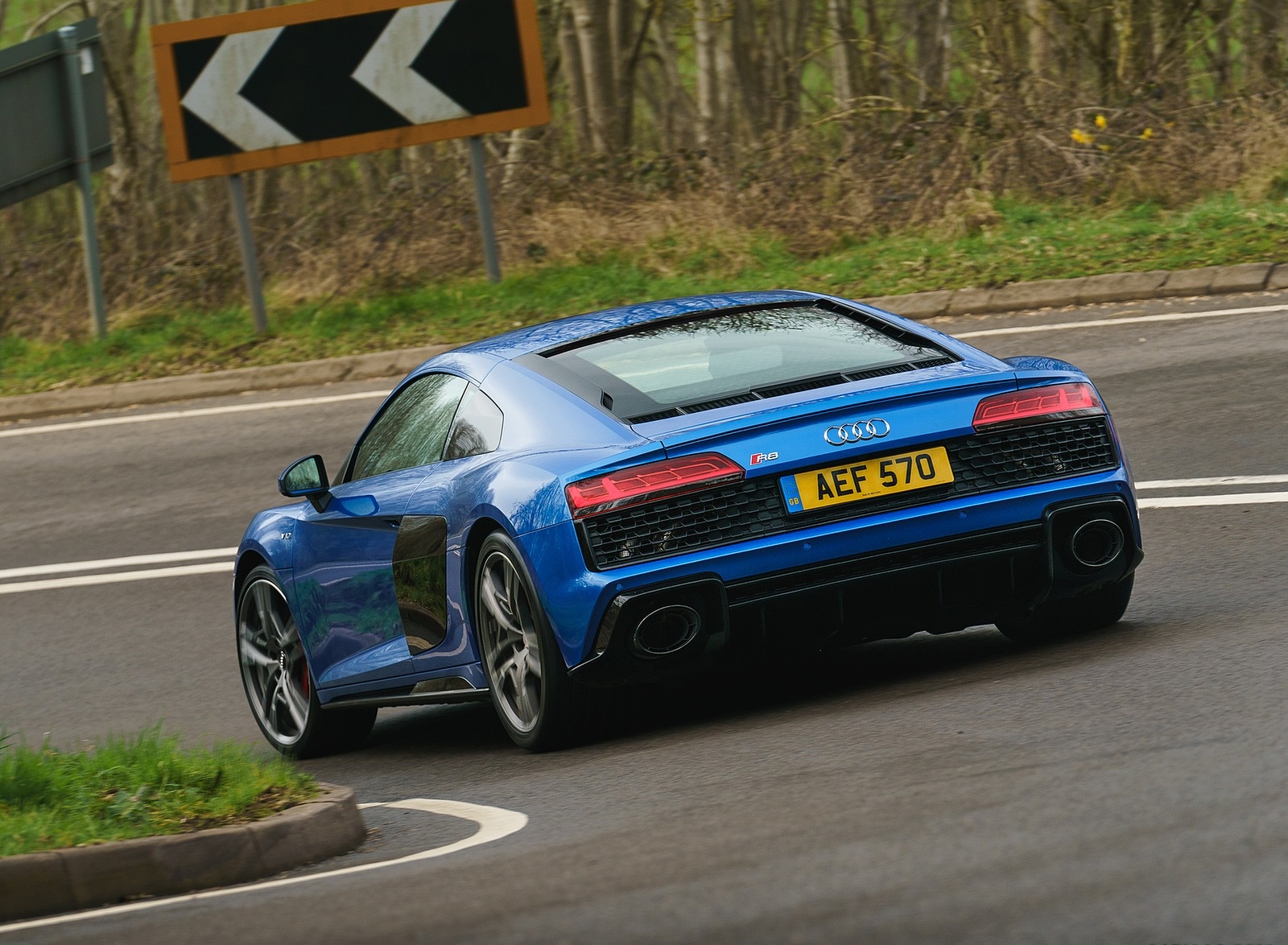 2019 Audi R8 V10 Coupe quattro (UK-Spec) Rear Three-Quarter Wallpapers (10)