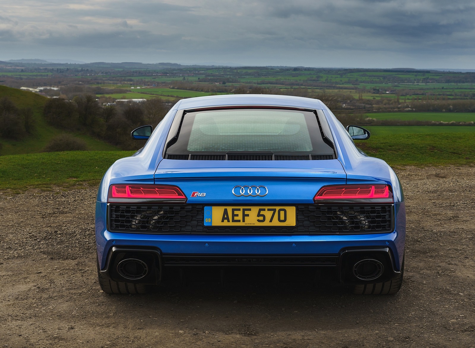 2019 Audi R8 V10 Coupe quattro (UK-Spec) Rear Wallpapers #36 of 199