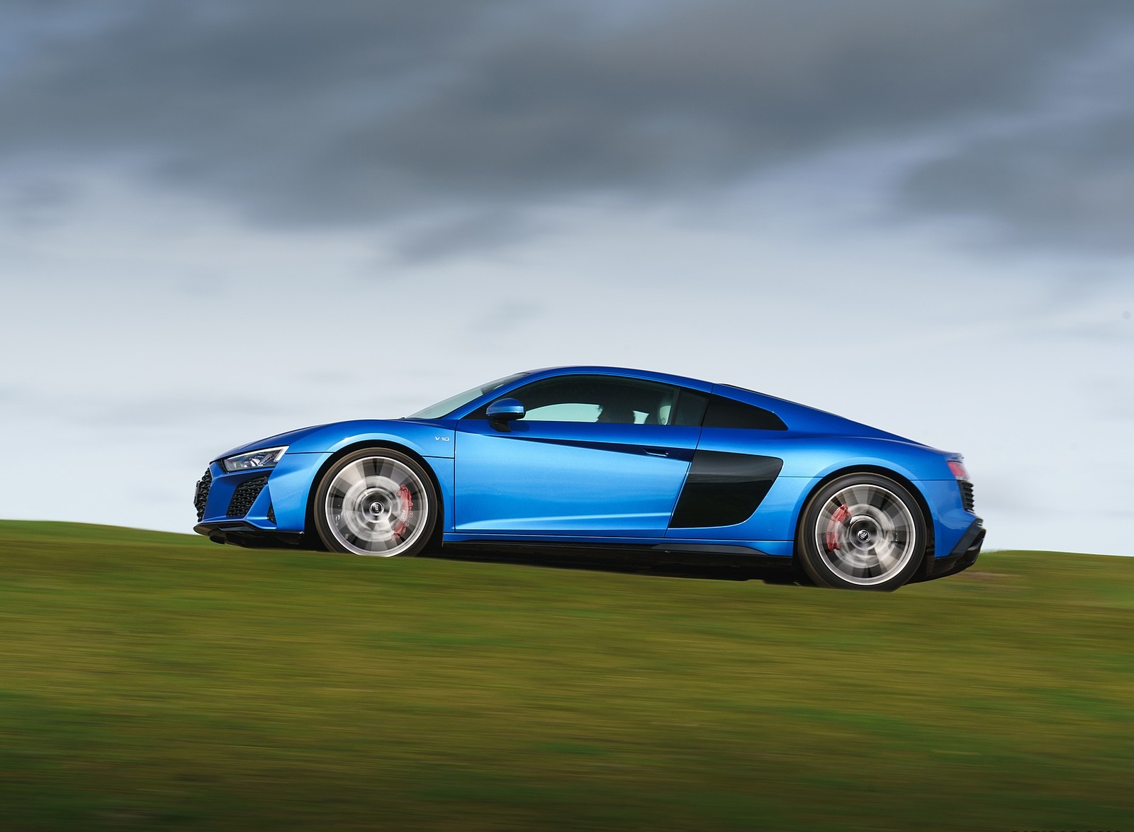 2019 Audi R8 V10 Coupe quattro (UK-Spec) Side Wallpapers #38 of 199