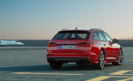 2019 Audi S6 Avant TDI (Color: Tango Red) Rear Wallpapers 450x275 (15)