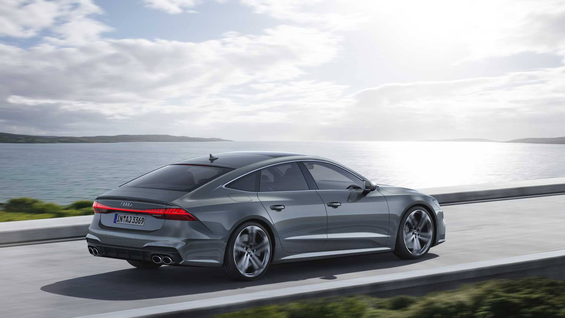 2019 Audi S7 Sportback TDI (Color: Daytona Grey) Rear Three-Quarter Wallpapers #9 of 23