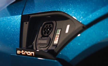 2019 Audi e-tron 55 (UK-Spec) Charging Connector Wallpapers  450x275 (111)