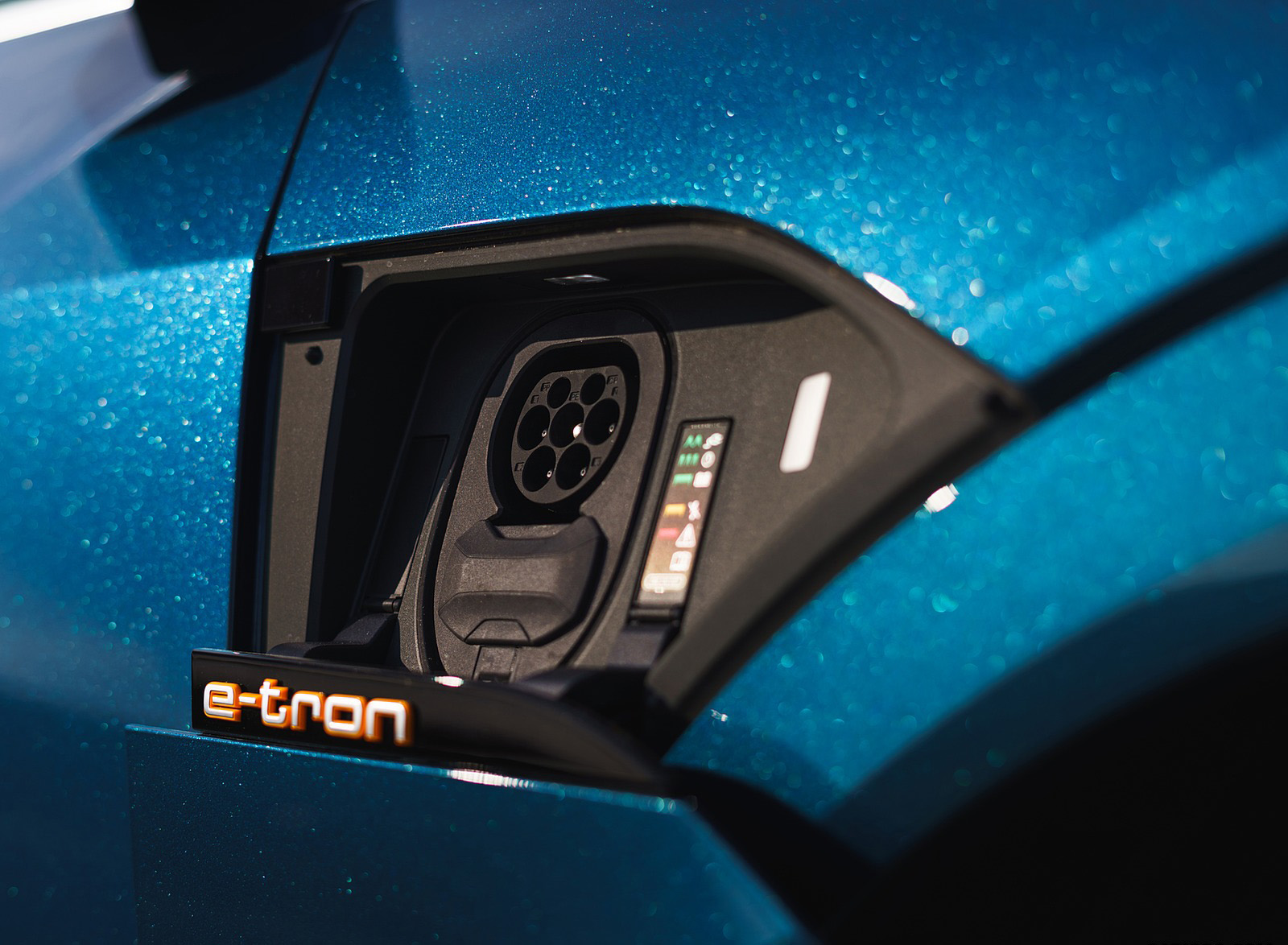 2019 Audi e-tron 55 (UK-Spec) Charging Connector Wallpapers  #111 of 156