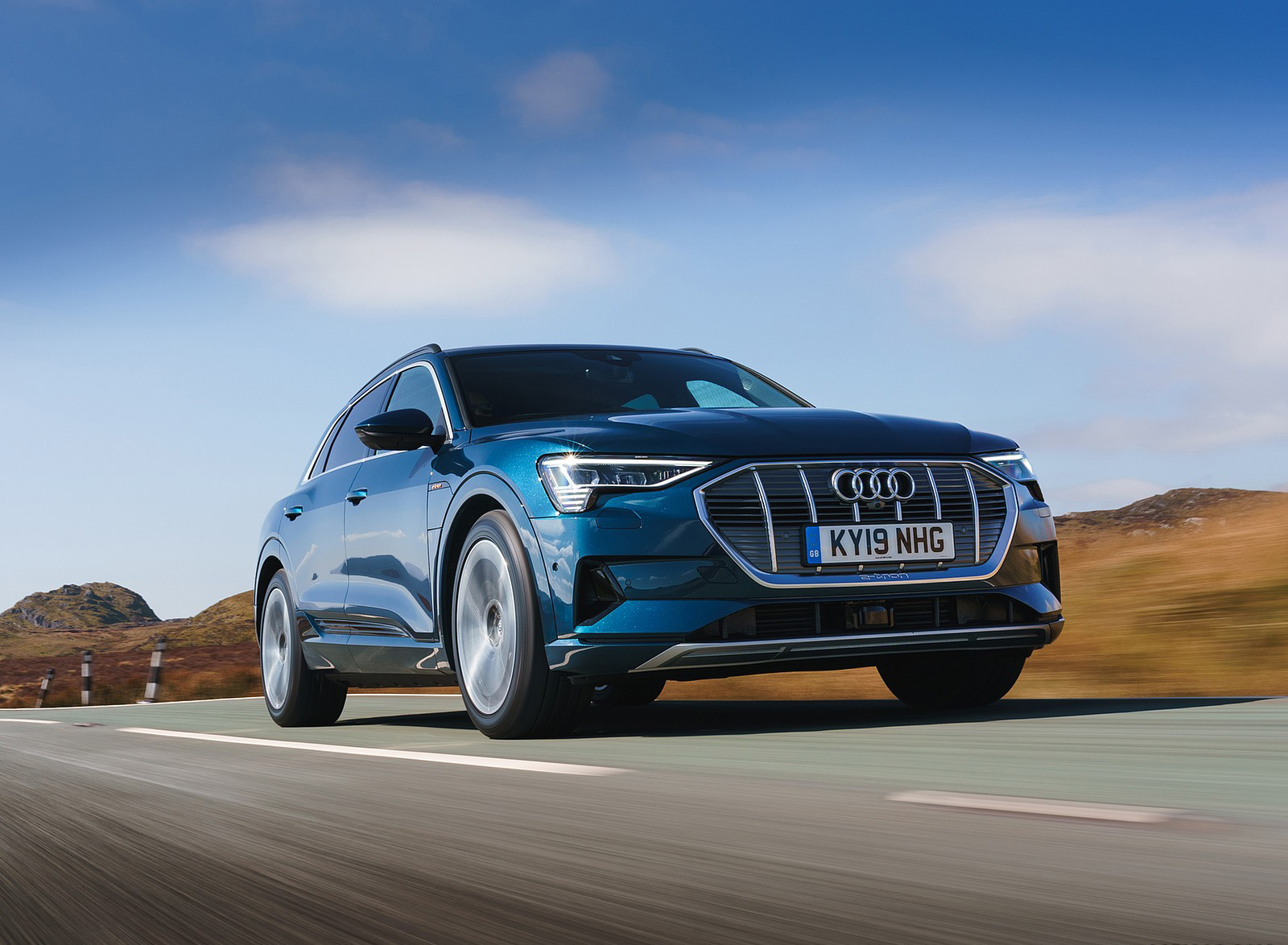 2019 Audi e-tron 55 (UK-Spec) Front Wallpapers  #12 of 156