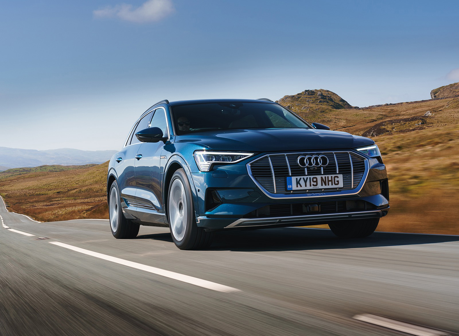 2019 Audi e-tron 55 (UK-Spec) Front Wallpapers (1)