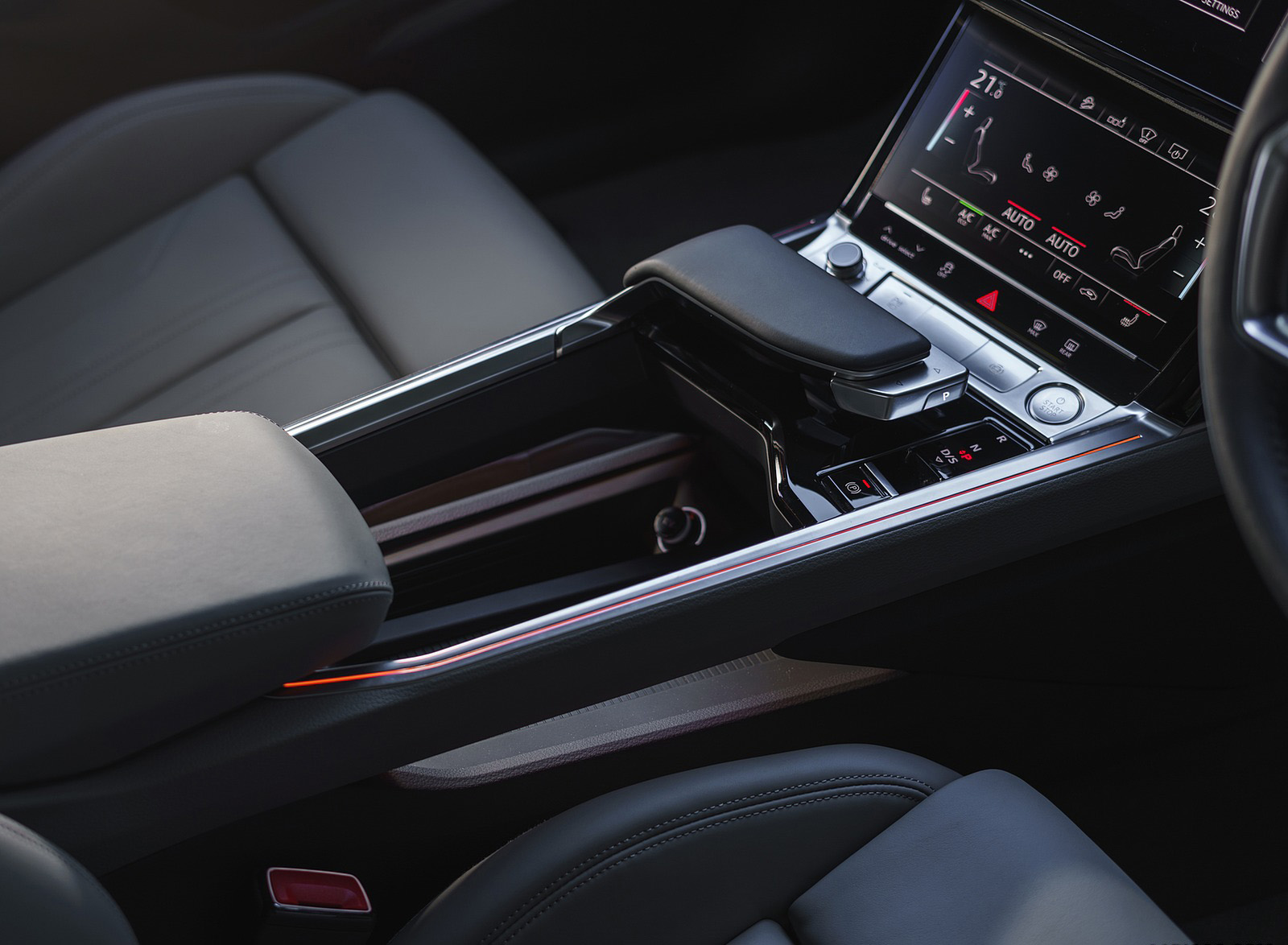 2019 Audi e-tron 55 (UK-Spec) Interior Detail Wallpapers #137 of 156