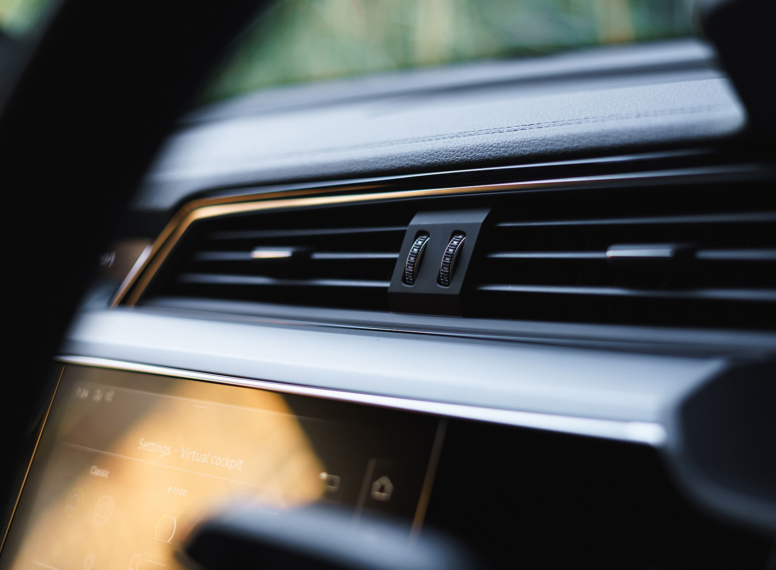 2019 Audi e-tron 55 (UK-Spec) Interior Detail Wallpapers #146 of 156