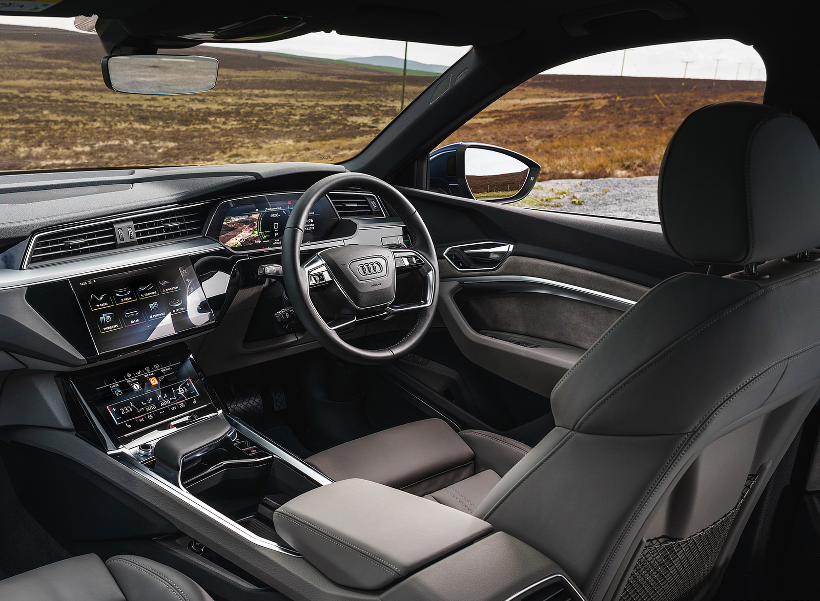 2019 Audi e-tron 55 (UK-Spec) Interior Wallpapers #126 of 156