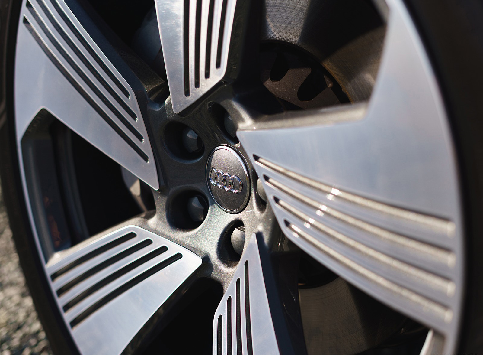 2019 Audi e-tron 55 (UK-Spec) Wheel Wallpapers #105 of 156