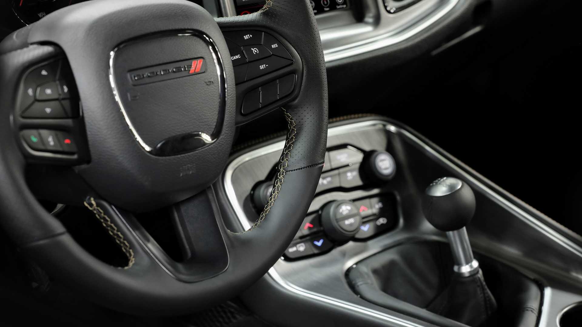 2019 Dodge Challenger RT Stars & Stripes Edition Interior Steering Wheel Wallpapers #8 of 11