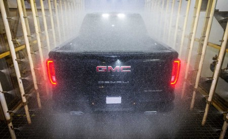 2019 GMC Sierra Denali CarbonPro Edition Rear Wallpapers 450x275 (24)