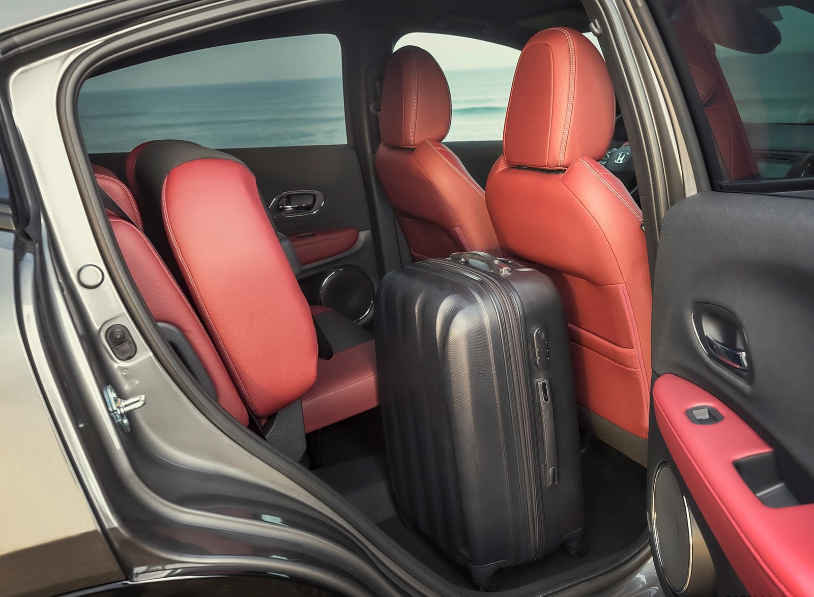 2019 Honda HR-V Interior Rear Seats Wallpapers #40 of 134