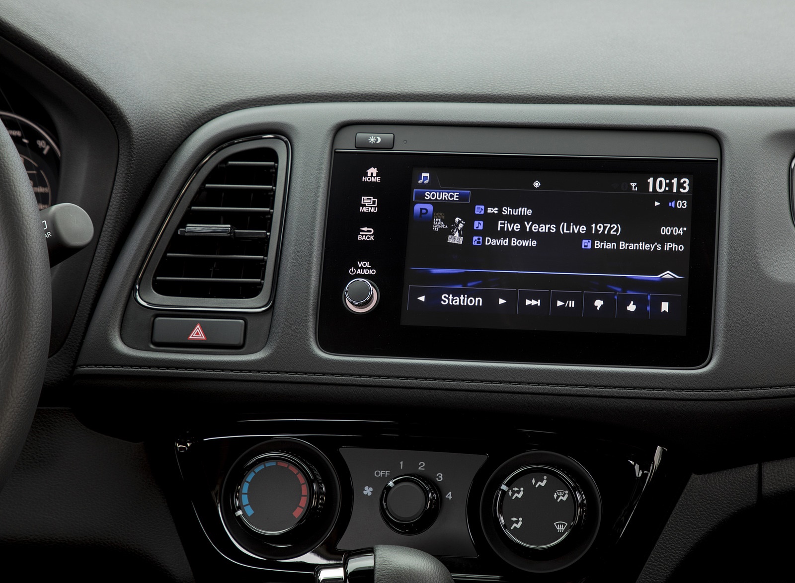 2019 Honda HR-V Sport Central Console Wallpapers #133 of 134