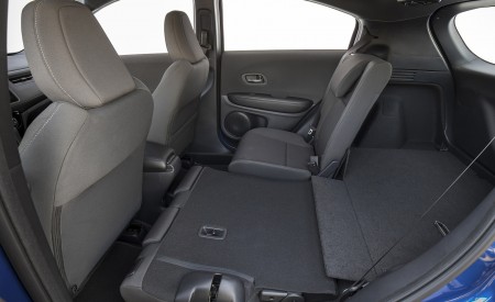 2019 Honda HR-V Sport Interior Rear Seats Wallpapers 450x275 (127)