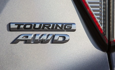 2019 Honda HR-V Touring Badge Wallpapers 450x275 (80)