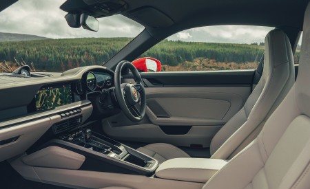 2019 Porsche 911 (992) Carrera S (UK-Spec) Interior Cockpit Wallpapers 450x275 (31)