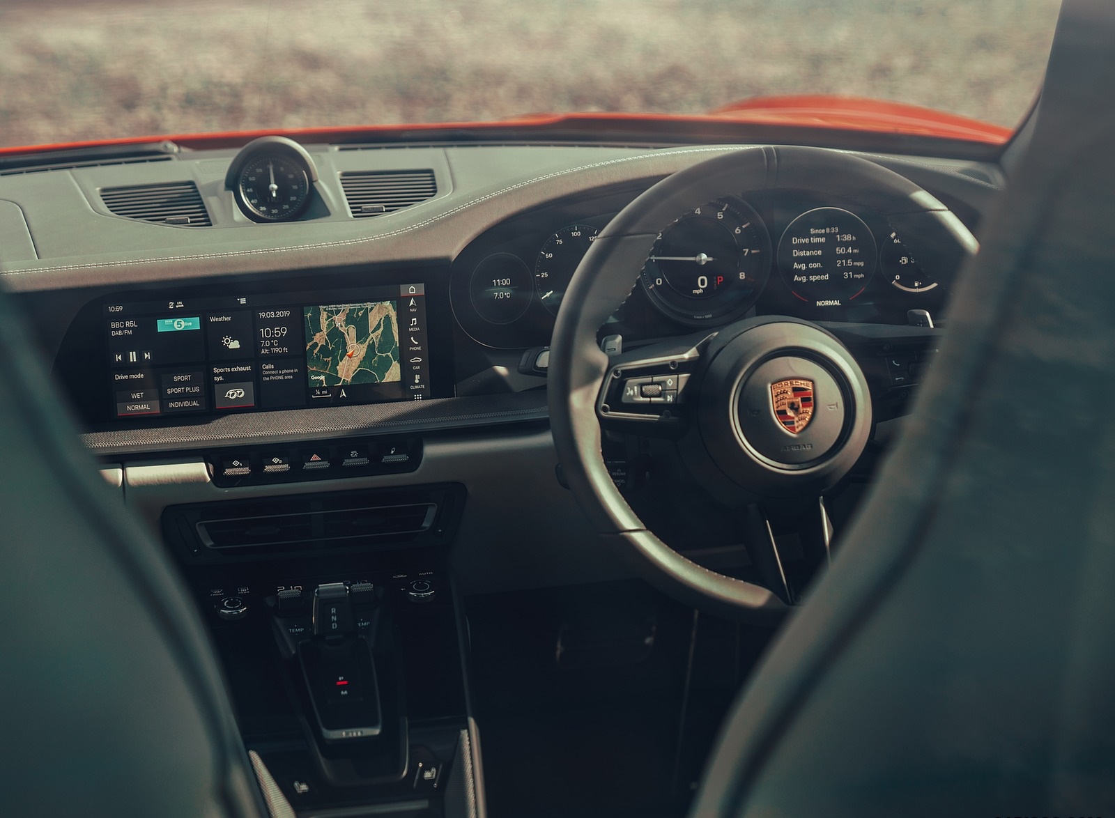 2019 Porsche 911 (992) Carrera S (UK-Spec) Interior Wallpapers #32 of 35