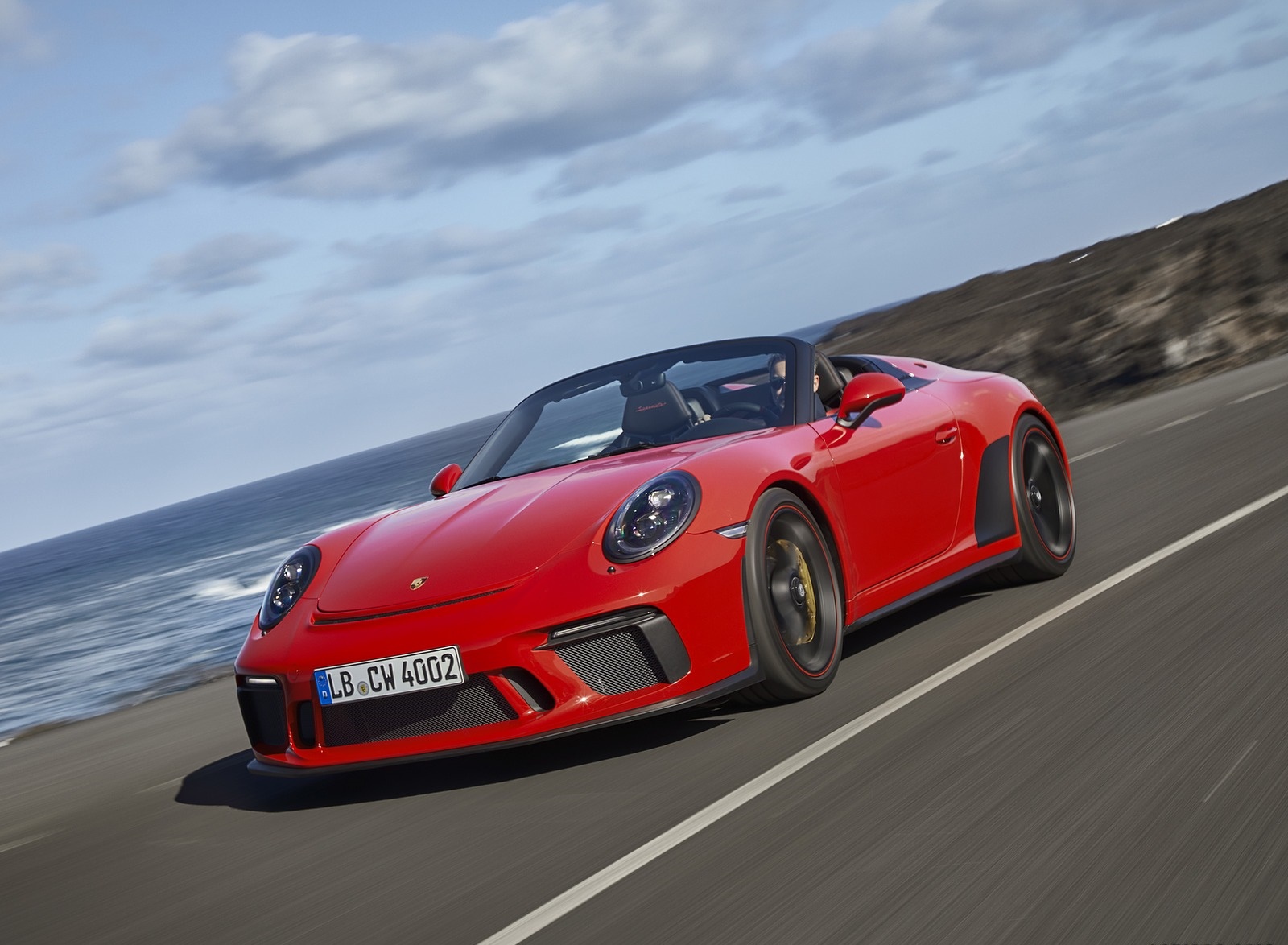 2019 Porsche 911 Speedster (Color: Guards Red) Front Three-Quarter Wallpapers #2 of 84