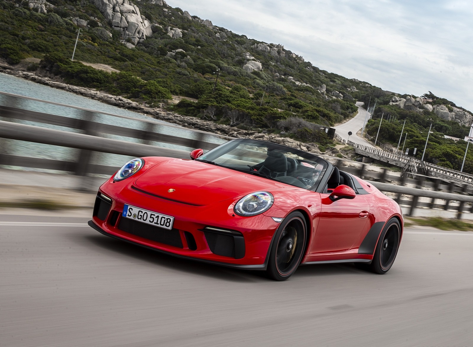 2019 Porsche 911 Speedster (Color: Guards Red) Front Three-Quarter Wallpapers #1 of 84