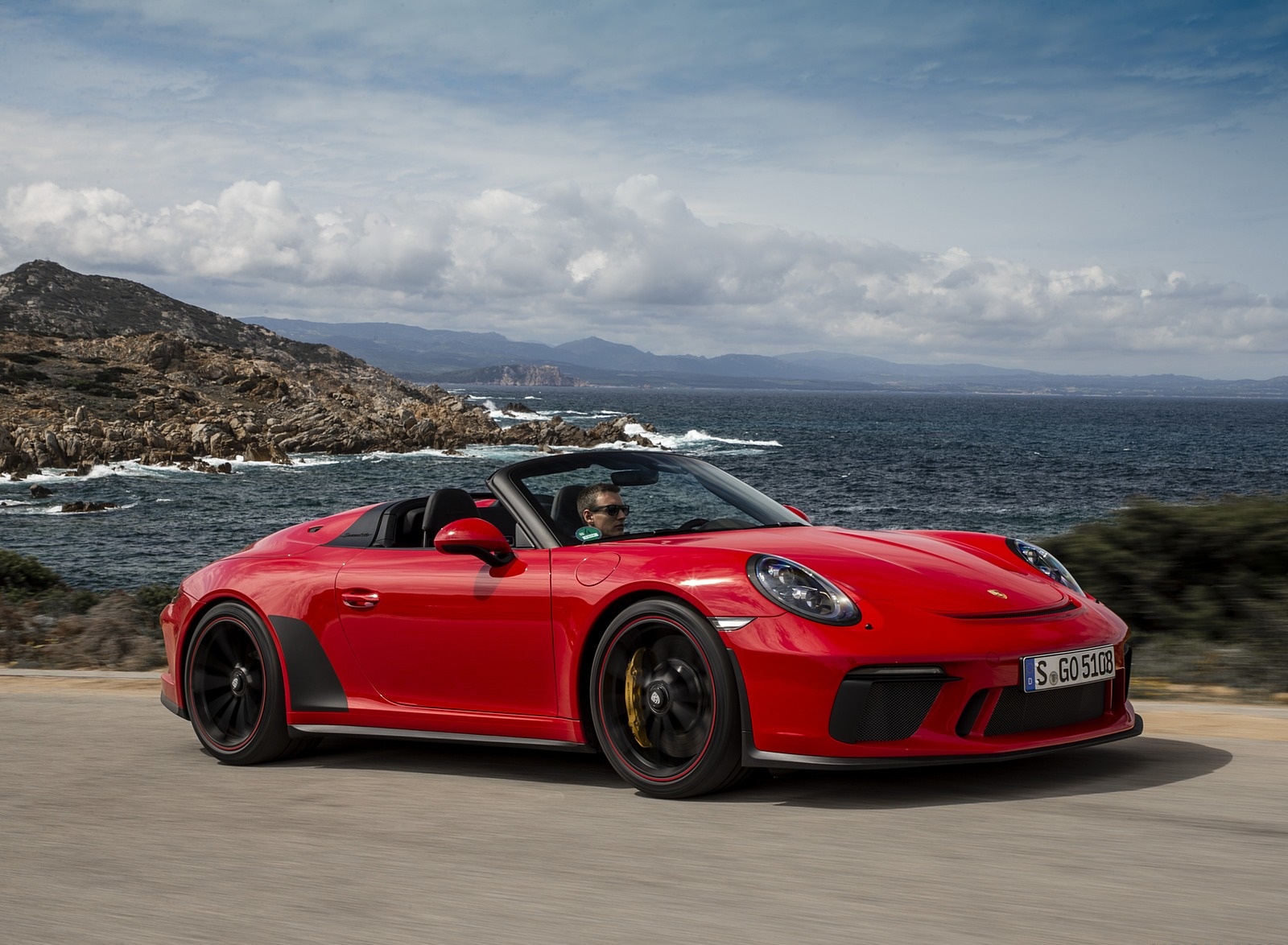 2019 Porsche 911 Speedster (Color: Guards Red) Front Three-Quarter Wallpapers #3 of 84