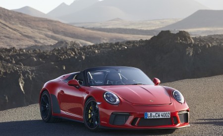 2019 Porsche 911 Speedster (Color: Guards Red) Front Wallpapers 450x275 (14)