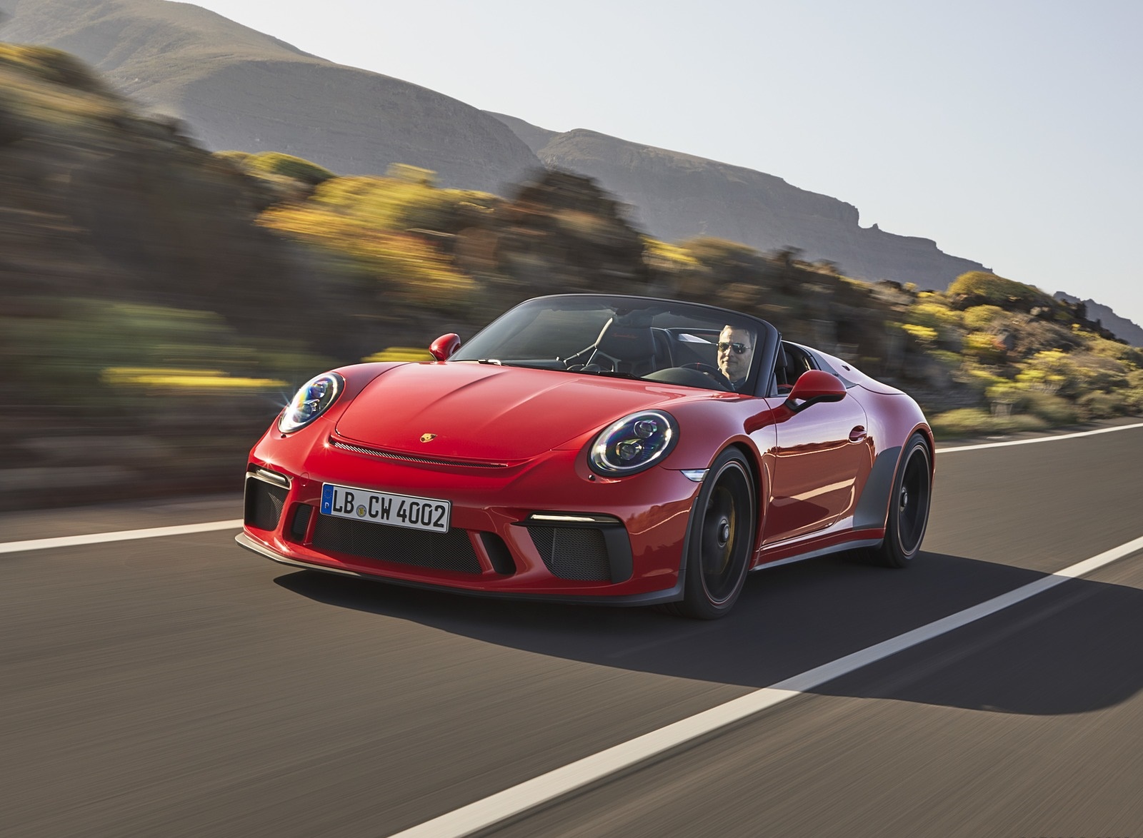 2019 Porsche 911 Speedster (Color: Guards Red) Front Wallpapers (5)