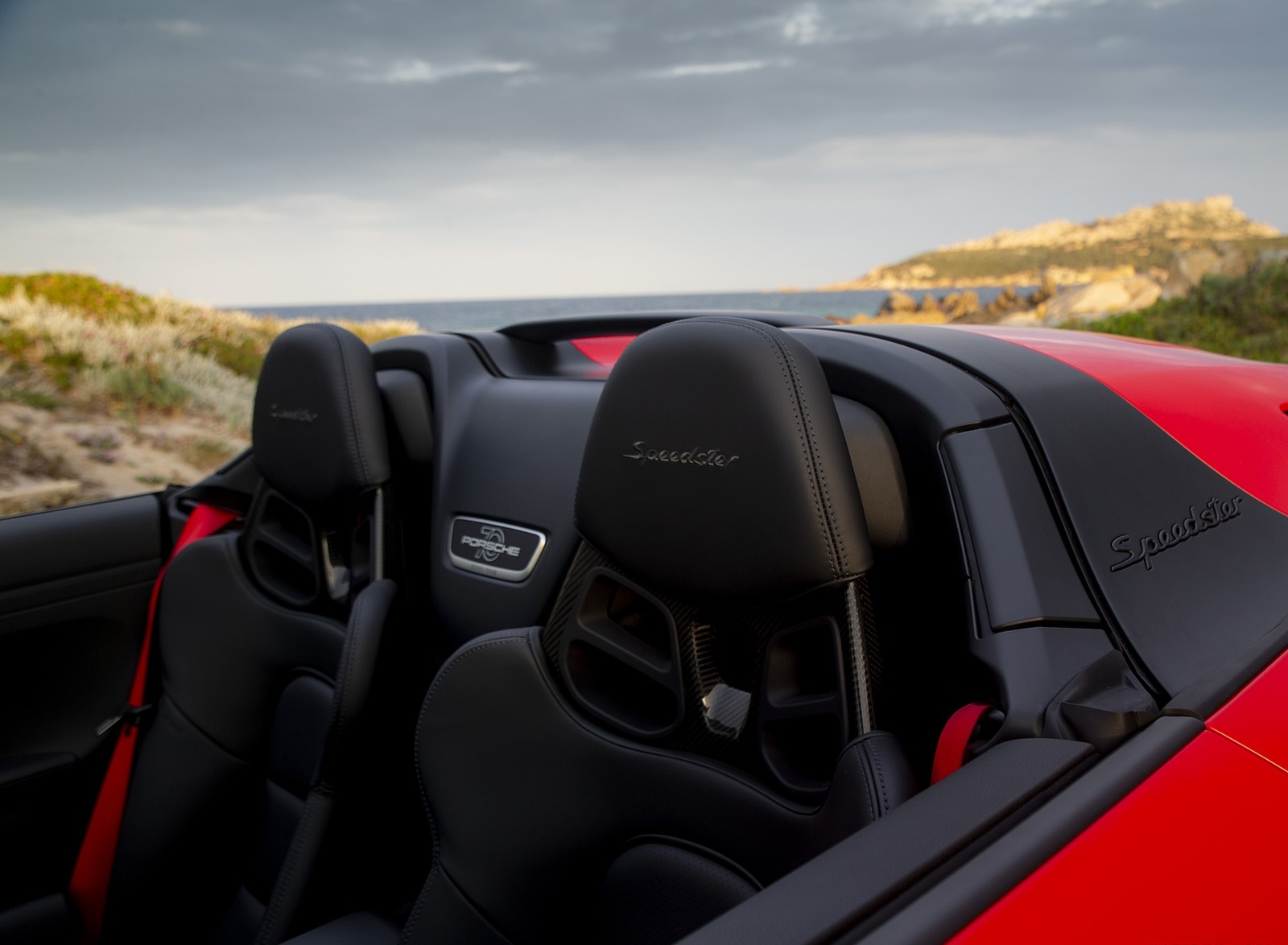 2019 Porsche 911 Speedster (Color: Guards Red) Interior Rear Seats Wallpapers #38 of 84