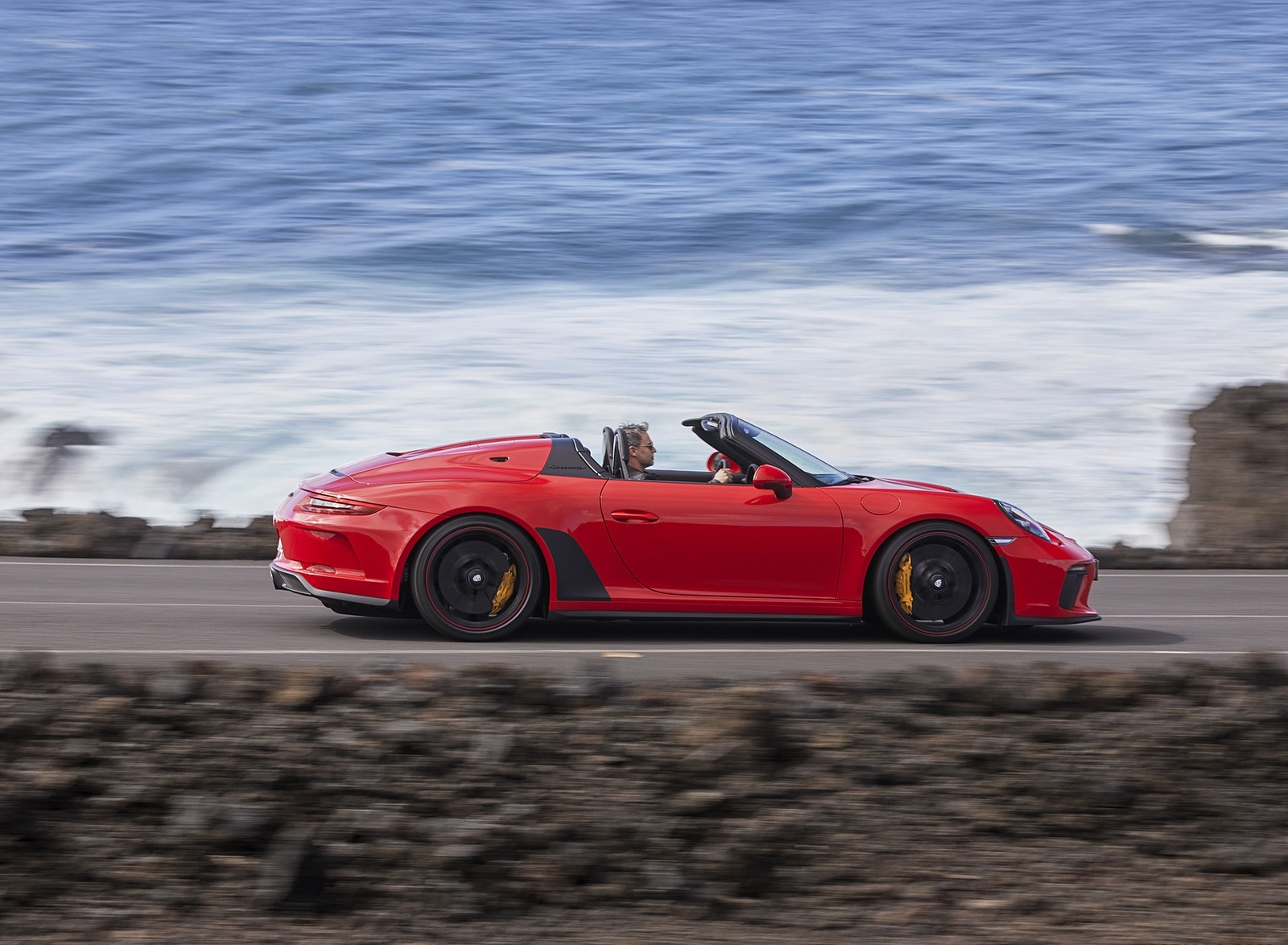 2019 Porsche 911 Speedster (Color: Guards Red) Side Wallpapers #6 of 84