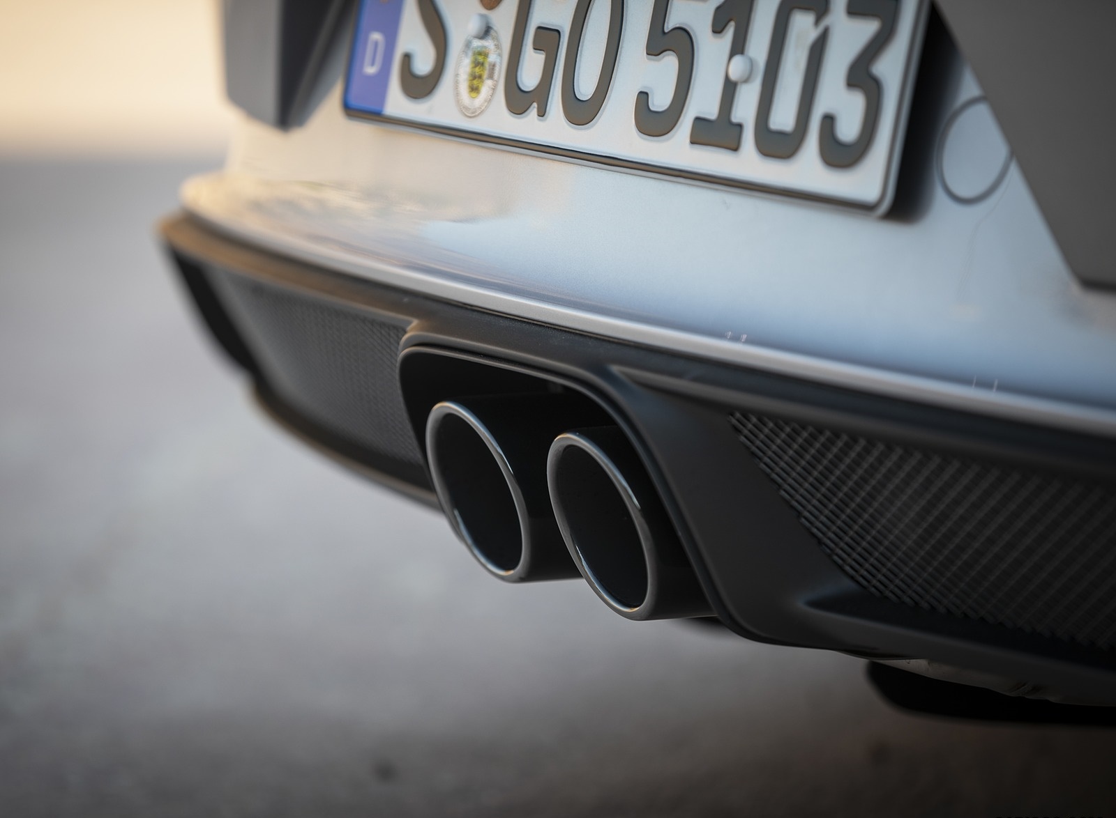 2019 Porsche 911 Speedster with Heritage Design Package Exhaust Wallpapers #53 of 72