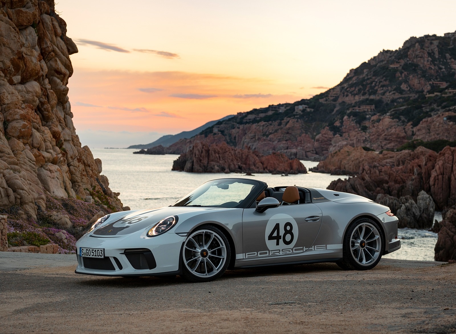 2019 Porsche 911 Speedster with Heritage Design Package Front Three-Quarter Wallpapers #44 of 72