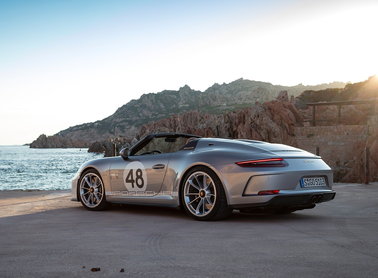 2019 Porsche 911 Speedster with Heritage Design Package Rear Three-Quarter Wallpapers #37 of 72