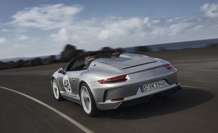 2019 Porsche 911 Speedster with Heritage Design Package Rear Three-Quarter Wallpapers 450x275 (9)