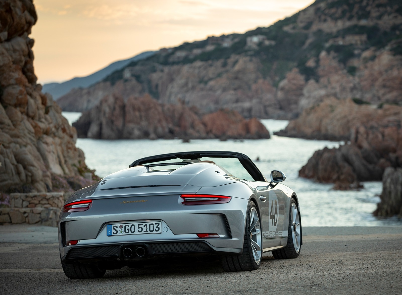 2019 Porsche 911 Speedster with Heritage Design Package Rear Wallpapers #35 of 72