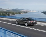 2019 Toyota Camry Hybrid (Euro-Spec) Rear Three-Quarter Wallpapers 150x120 (12)