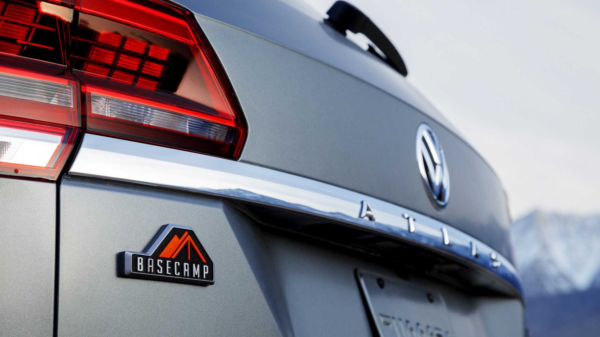 2019 Volkswagen Atlas Basecamp Concept Tail Light Wallpapers #25 of 27