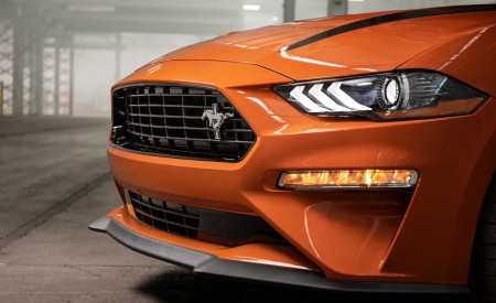 2020 Ford Mustang 2.3L High Performance Package Headlight Wallpapers 450x275 (12)