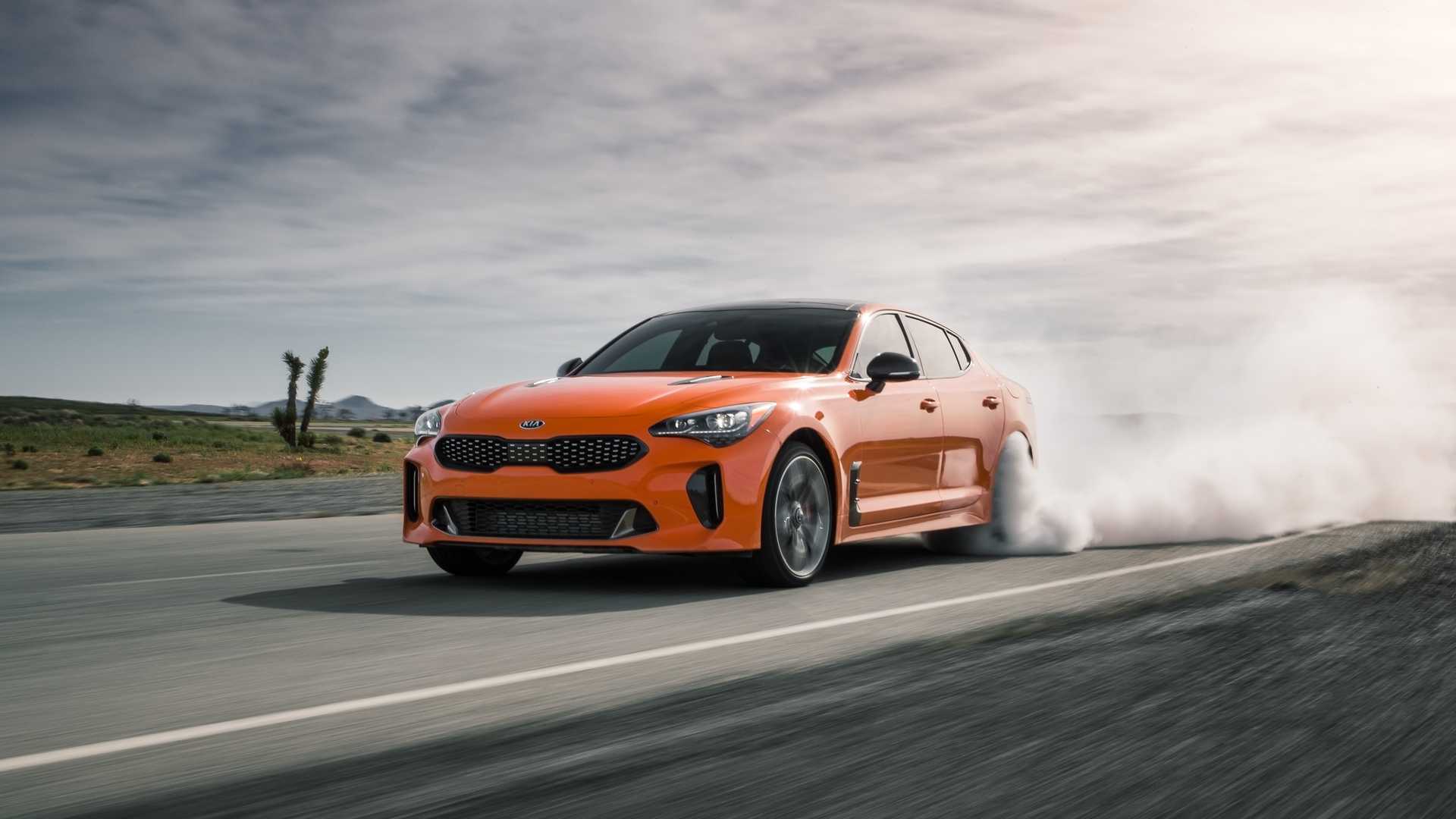 2020 Kia Stinger GTS Front Three-Quarter Wallpapers (1). Download Wallpaper
