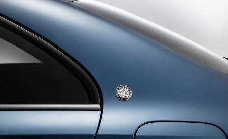 2020 Mercedes-AMG A35 L Sedan 4MATIC Detail Wallpapers 450x275 (9)