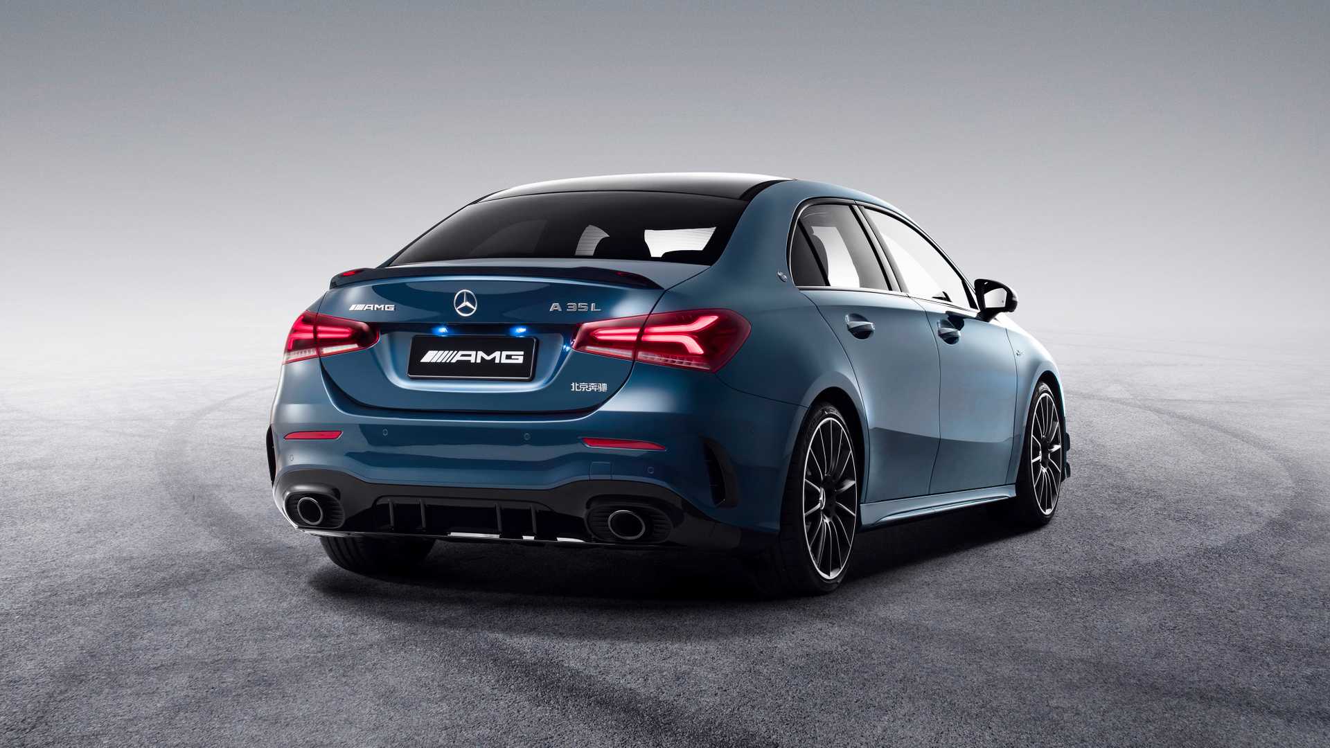 2020 Mercedes-AMG A35 L Sedan 4MATIC Rear Three-Quarter Wallpapers (5)