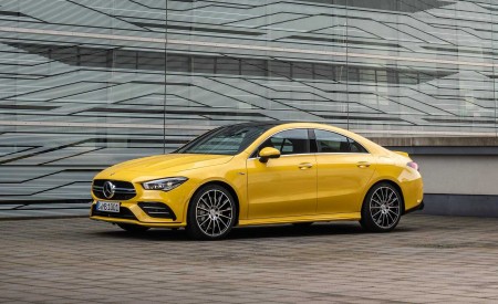 2020 Mercedes-AMG CLA 35 4MATIC (Color: Sun Yellow) Front Three-Quarter Wallpapers 450x275 (14)